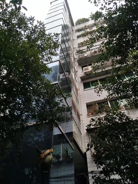 巴中市人事局家属院